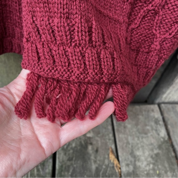Connemara Knitwear Made In Ireland Merino Wool Cable Knit Shawl Wrap In Wine O/S - Picture 8 of 15